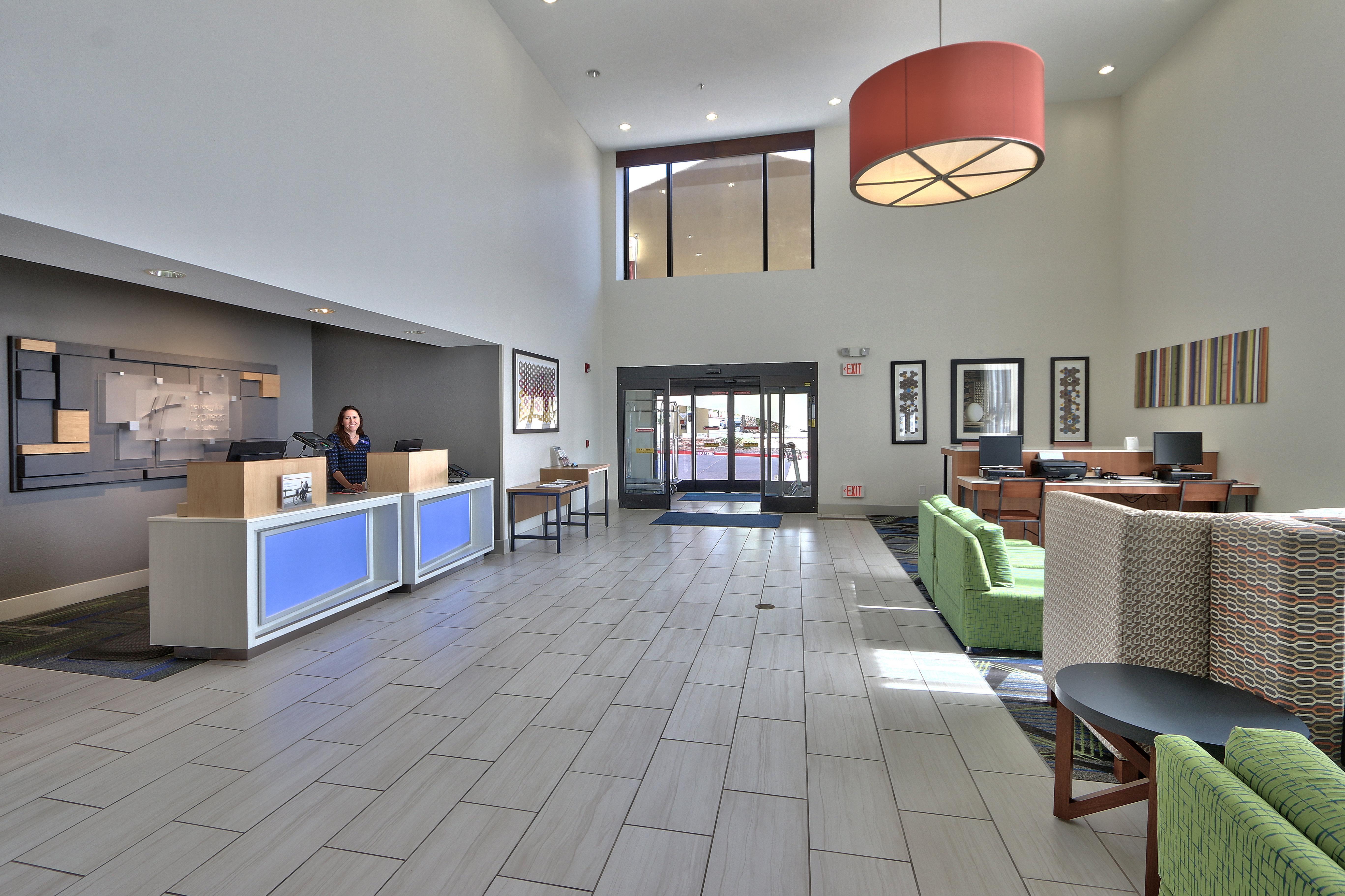 Holiday Inn Express Hotel & Suites Albuquerque - North Balloon Fiesta Park By Ihg Exterior photo