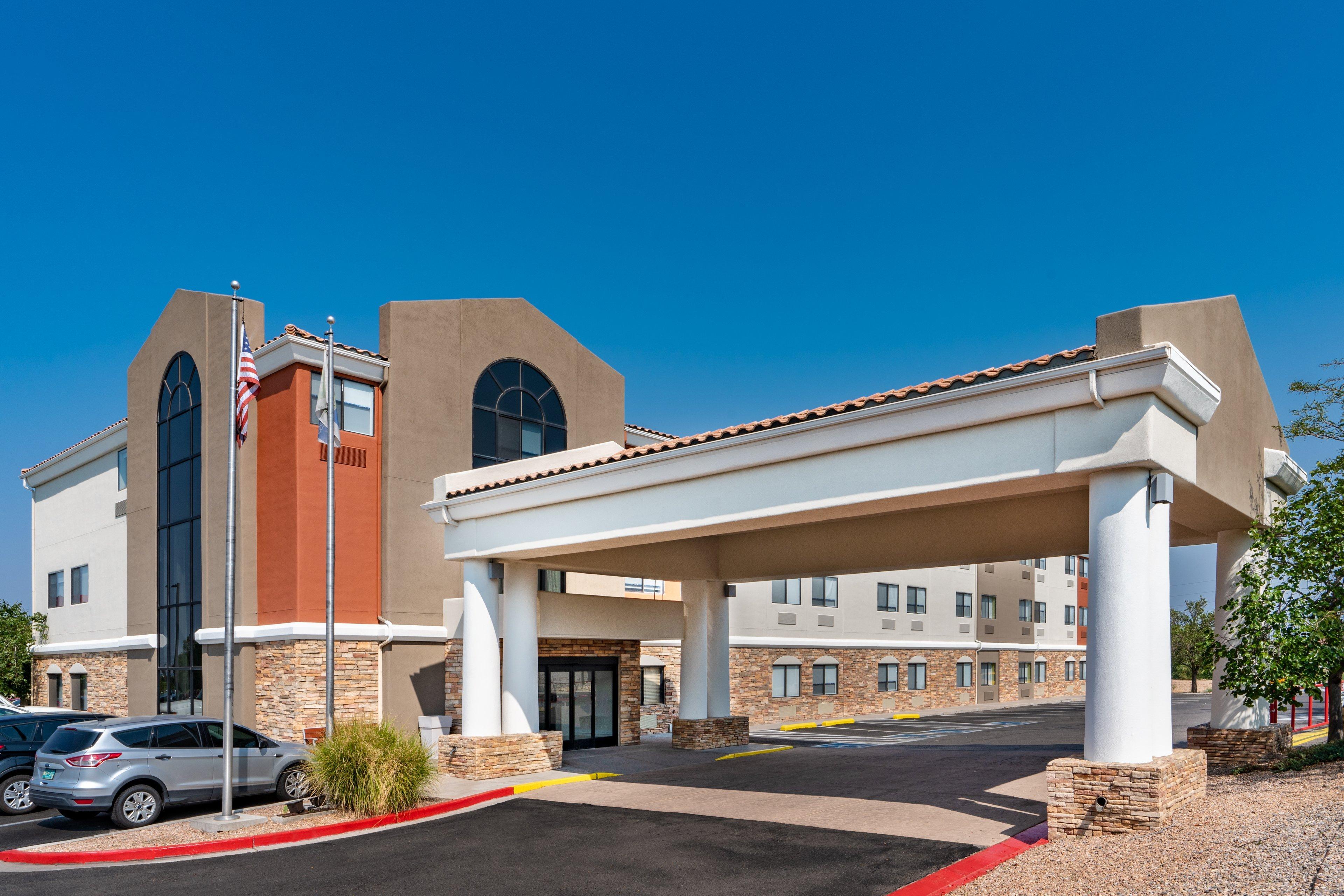 Holiday Inn Express Hotel & Suites Albuquerque - North Balloon Fiesta Park By Ihg Exterior photo