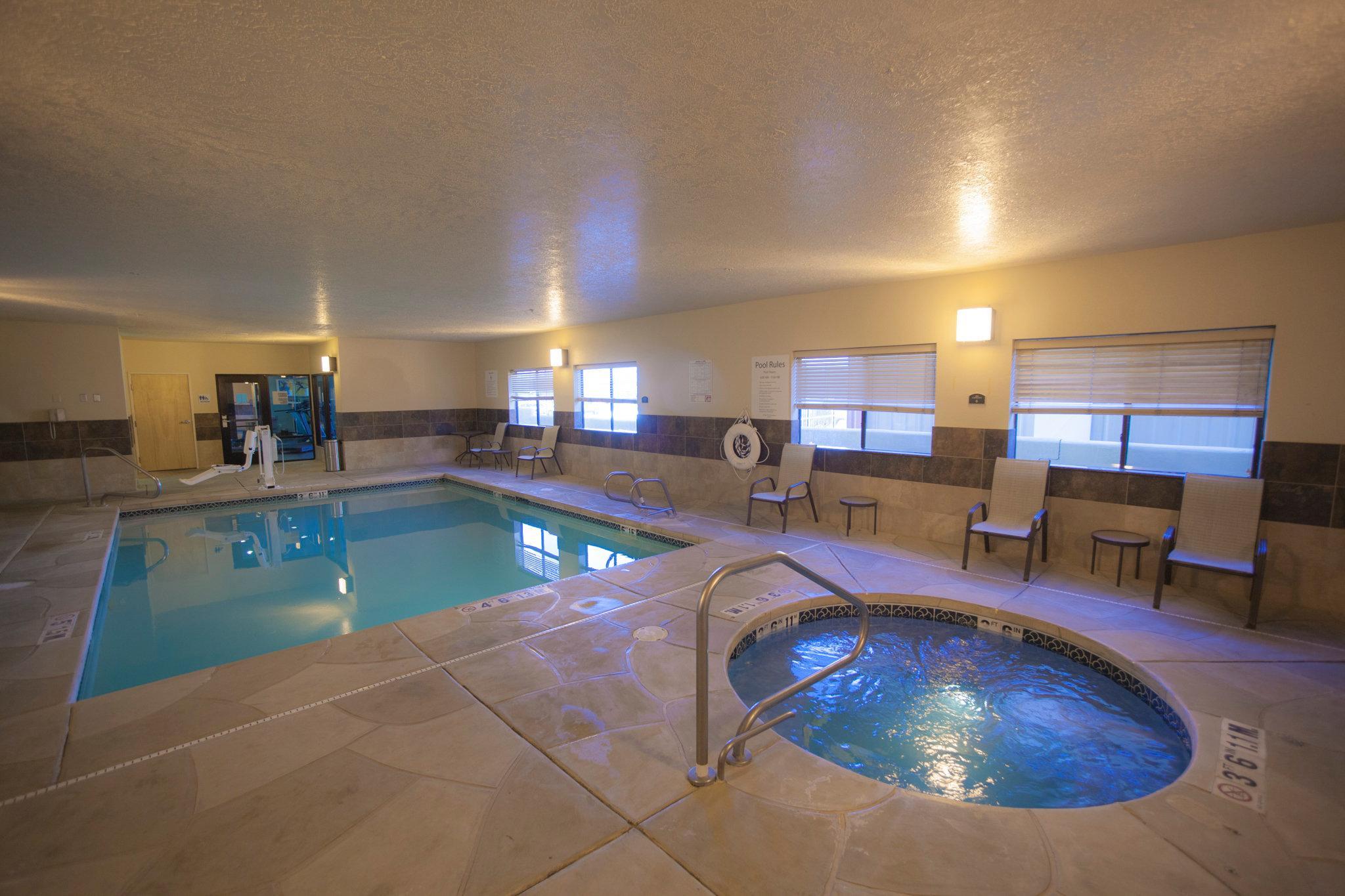 Holiday Inn Express Hotel & Suites Albuquerque - North Balloon Fiesta Park By Ihg Exterior photo