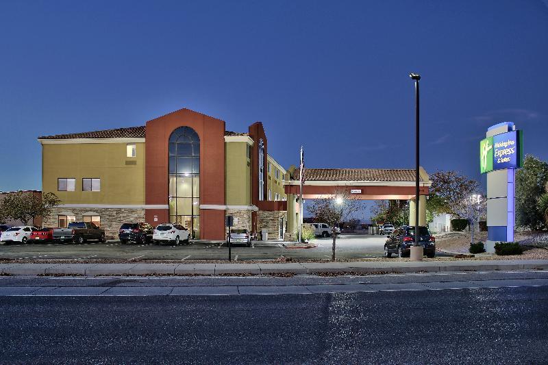 Holiday Inn Express Hotel & Suites Albuquerque - North Balloon Fiesta Park By Ihg Exterior photo
